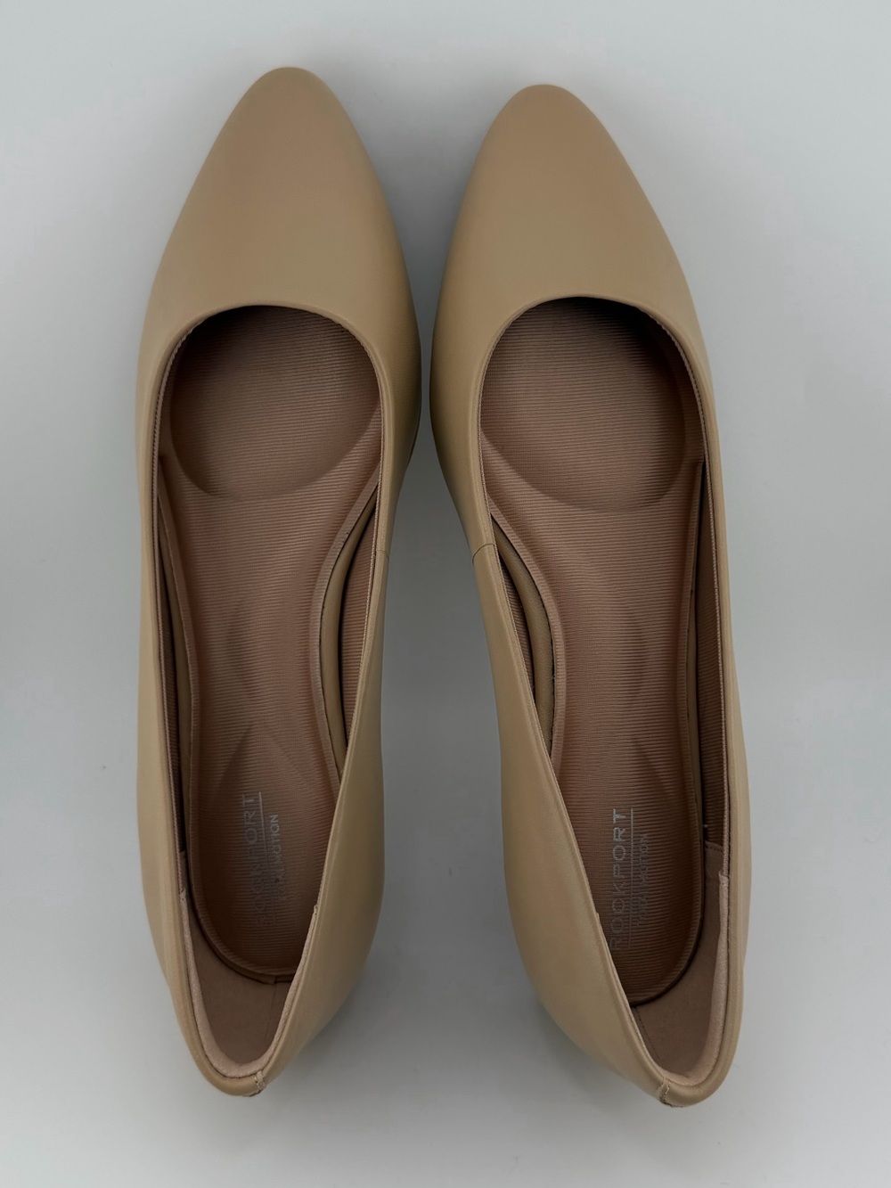 Rockport Tessa Total Motion Leather Pointed Toe Flats Light Natural 7.5M NIB